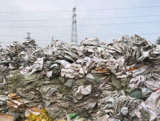 frc-7d0aa8e4124da001b8690ed4579867de.png 只要不怕辛苦,500元一吨收,转手卖1800,轻松年入20w!