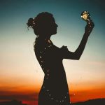 冒泡网赚：赚钱的原则就是不断帮助陌生人-骏阁网